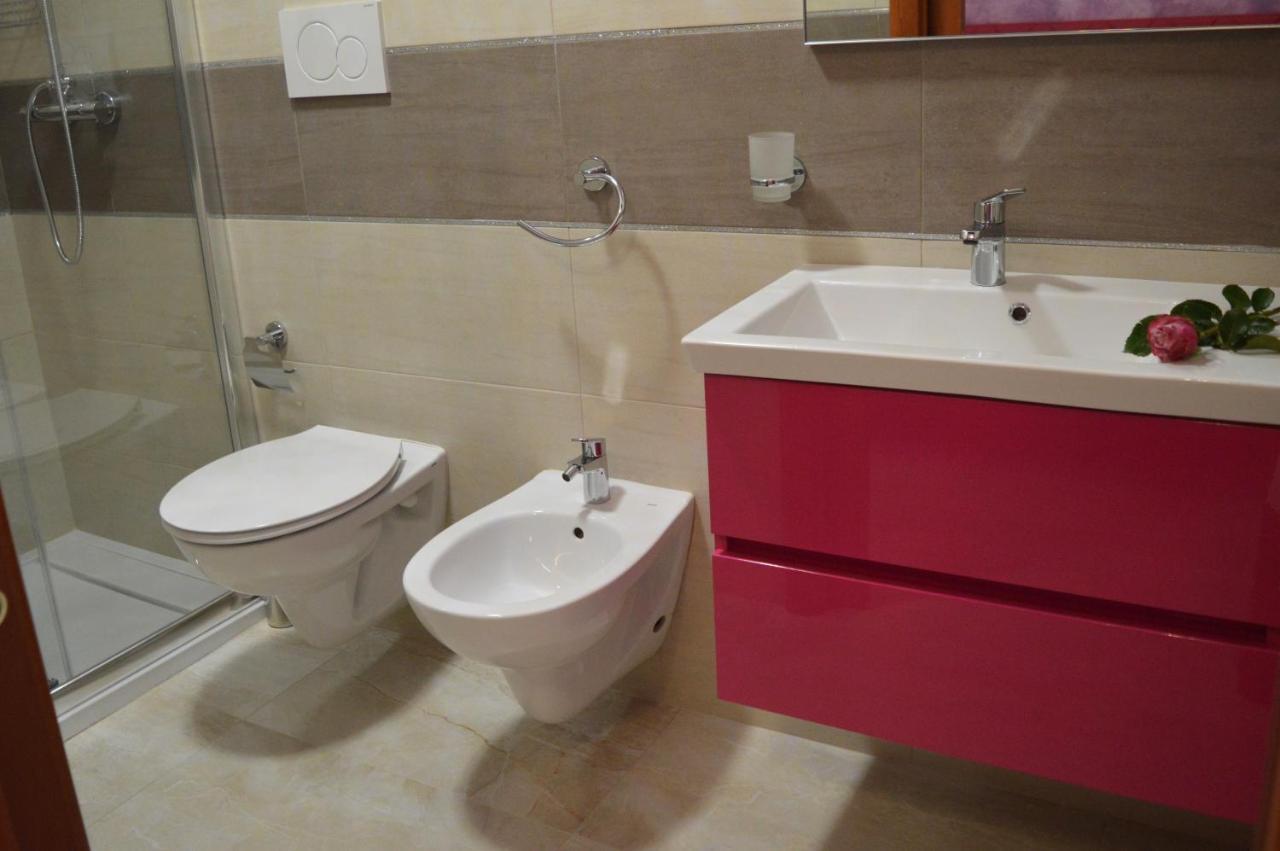 Tally B&B Salve Luaran gambar