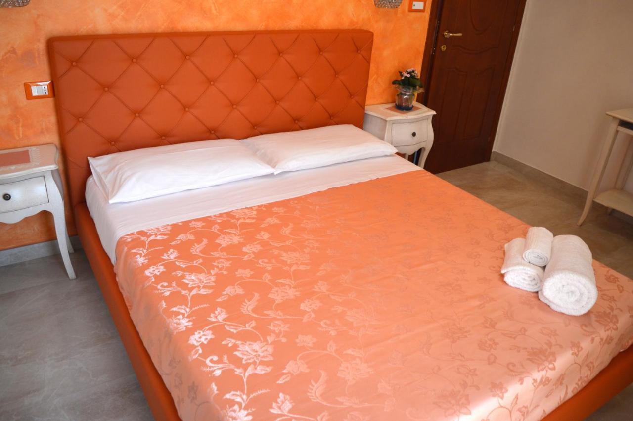 Tally B&B Salve Luaran gambar