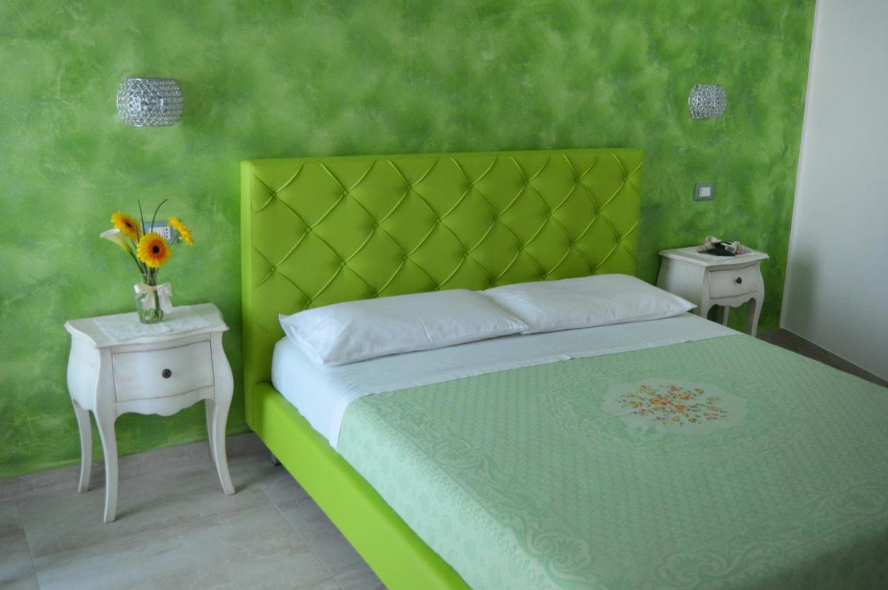 Tally B&B Salve Luaran gambar