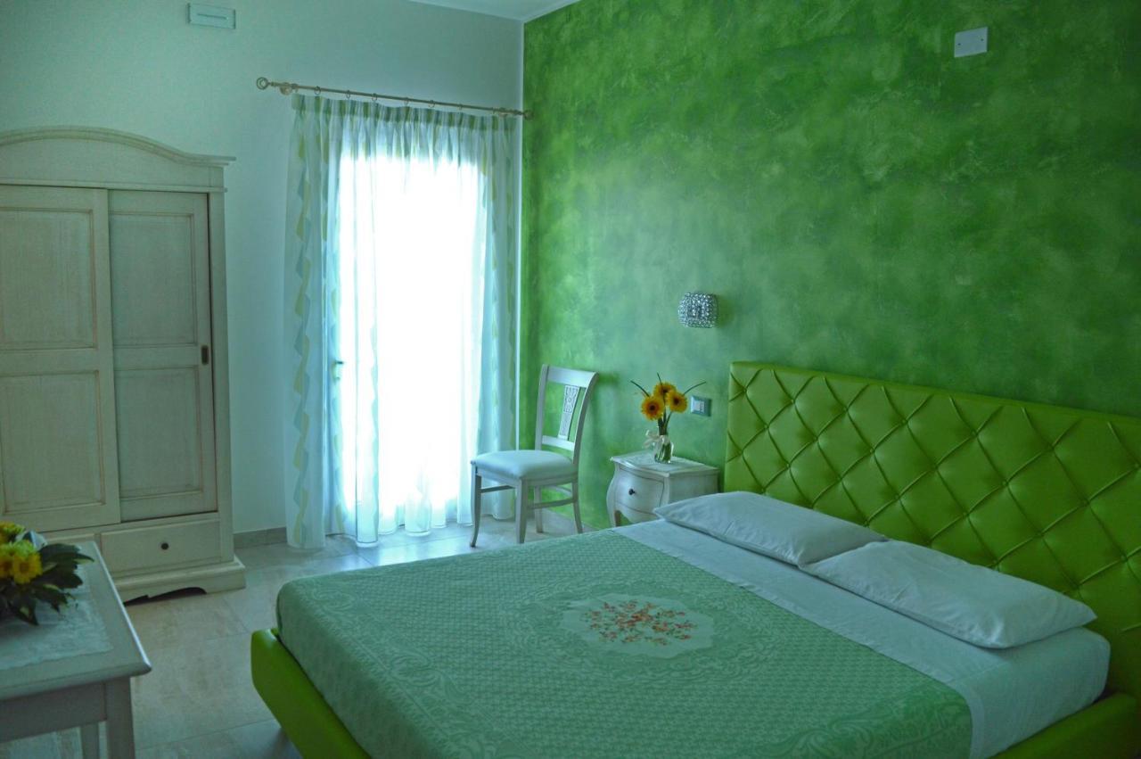 Tally B&B Salve Luaran gambar