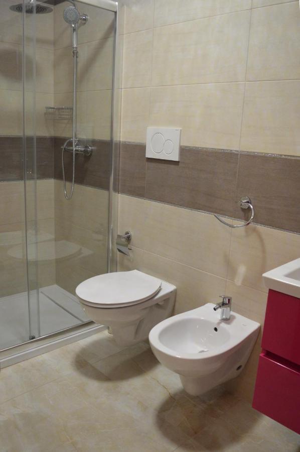 Tally B&B Salve Luaran gambar