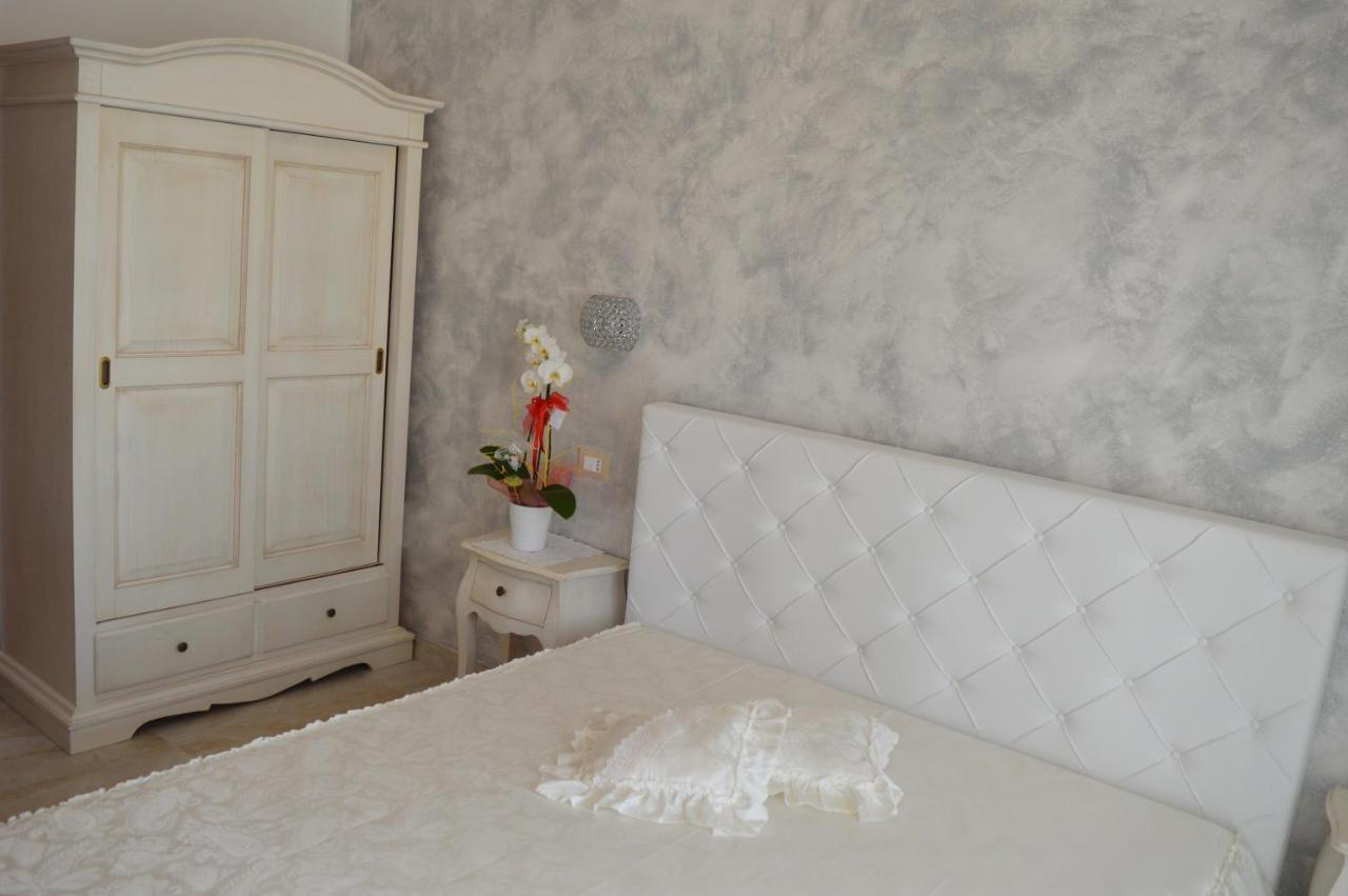 Tally B&B Salve Luaran gambar