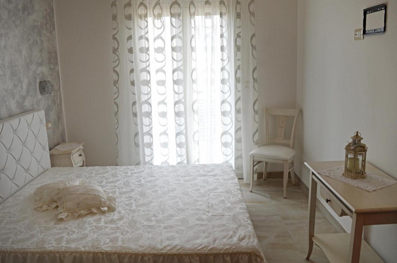 Tally B&B Salve Luaran gambar